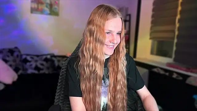 Chanel Gill online show from 12-03-25, 05:22