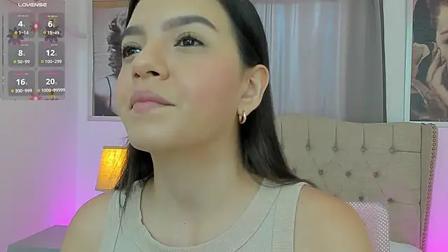 Snapshot of Beautyari_ chatting on 06-11-26, 12:25 Beautyari online show from 06-11-26, 12:25