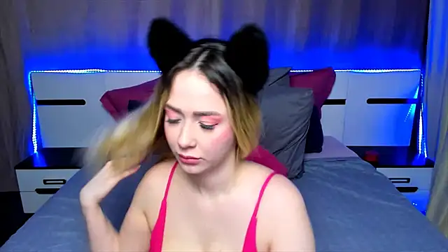 Snapshot of AriaSugar chatting on 12-02-24, 03:37 AriaSugar online show from 12-02-24, 03:37