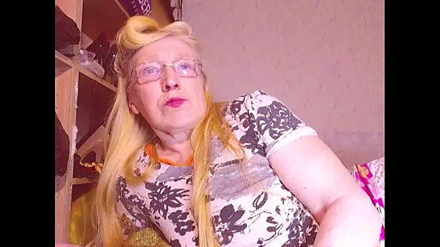 MadamBombShell online show from 02-08-25, 07:59