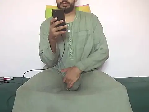 Snapshot of foxsanSs chatting on 11-17-25, 10:10 foxsanSs online show from 11-17-25, 10:10