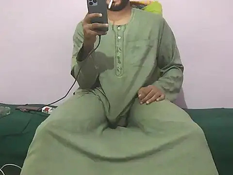 Snapshot of foxsanSs chatting on 11-19-25, 11:05 foxsanSs online show from 11-19-25, 11:05