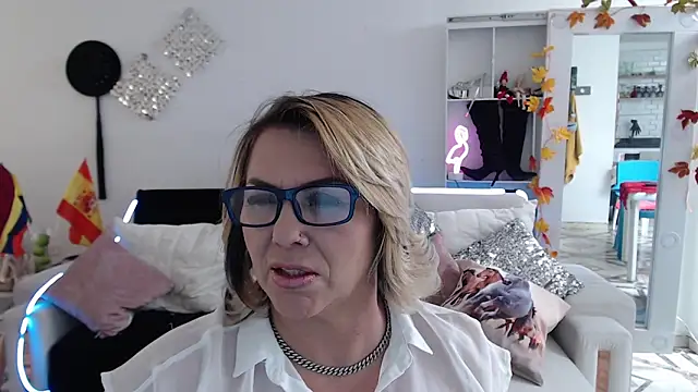 Snapshot of Myrnasexxx chatting on 02-01-25, 05:58 Myrnasexxx online show from 02-01-25, 05:58