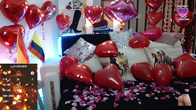 Snapshot of Myrnasexxx chatting on 02-15-25, 04:14 Myrnasexxx online show from 02-15-25, 04:14