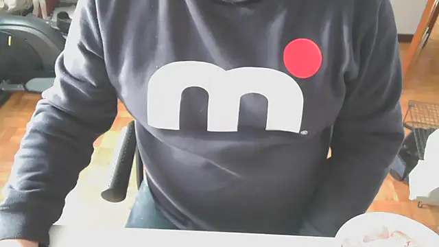 Snapshot of mikeyhotbear chatting on 02-26-25, 04:56 mikeyhotbear online show from 02-26-25, 04:56