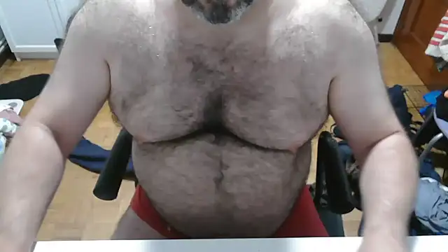 Snapshot of mikeyhotbear chatting on 06-30-26, 03:51 mikeyhotbear online show from 06-30-26, 03:51