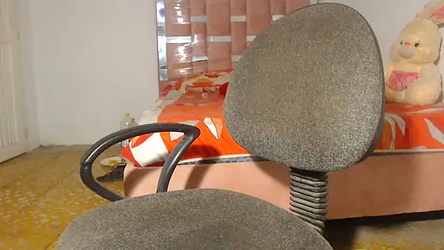 Snapshot of Kristal_Cox1 chatting on 12-11-24, 11:19 Kristal Cox1 online show from 12-11-24, 11:19