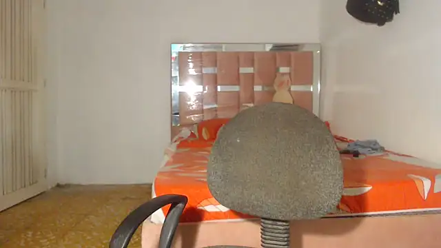 Snapshot of Kristal_Cox1 chatting on 02-01-25, 11:21 Kristal Cox1 online show from 02-01-25, 11:21