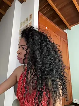 Snapshot of GabriSaenz chatting on 03-18-25, 01:20 GabriSaenz online show from 03-18-25, 01:20