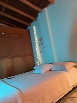 Snapshot of GabriSaenz chatting on 03-21-25, 02:18 GabriSaenz online show from 03-21-25, 02:18