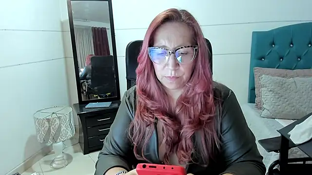 Snapshot of vaalery_sweet chatting on 03-18-25, 11:31 vaalery sweet online show from 03-18-25, 11:31