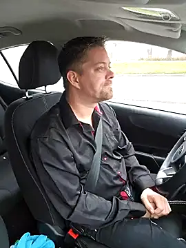 Trucker Hunter online show from 12-25-24, 11:33