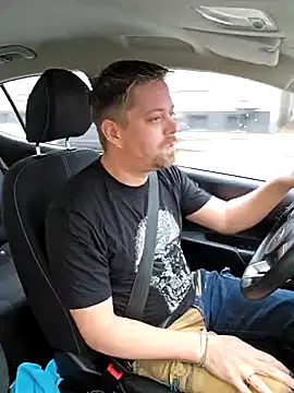 Trucker Hunter online show from 12-27-24, 12:12