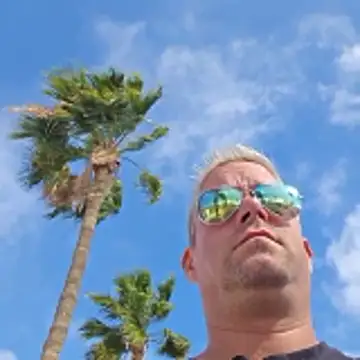 Trucker Hunter online show from 01-18-26, 11:47