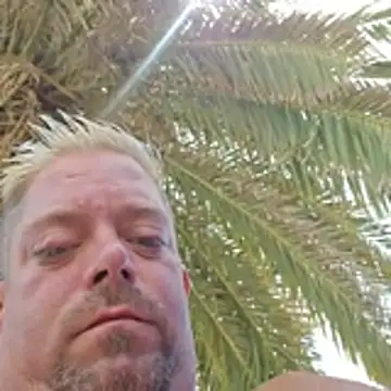 Snapshot of Trucker_Hunter chatting on 05-23-26, 01:26 Trucker Hunter online show from 05-23-26, 01:26