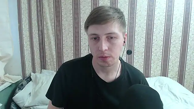 darienlarge online show from 03-12-25, 03:07