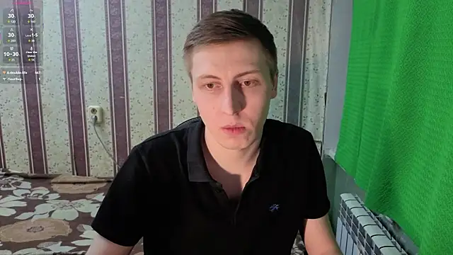 Snapshot of darienlarge chatting on 02-15-26, 07:54 darienlarge online show from 02-15-26, 07:54