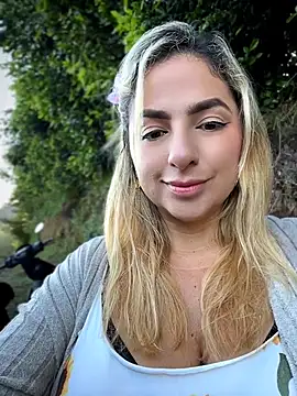 Snapshot of sammyqueenx21 chatting on 06-24-26, 11:42 sammyqueenx21 online show from 06-24-26, 11:42