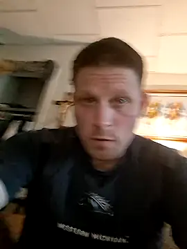 Snapshot of curiouscock38 chatting on 11-25-25, 03:56 curiouscock38 online show from 11-25-25, 03:56