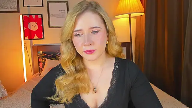 Lav Tender online show from 02-17-26, 05:48