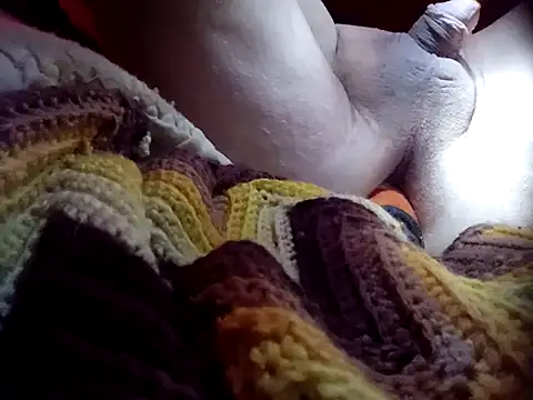 Snapshot of jas319593 chatting on 12-04-25, 05:17 jas319593 online show from 12-04-25, 05:17