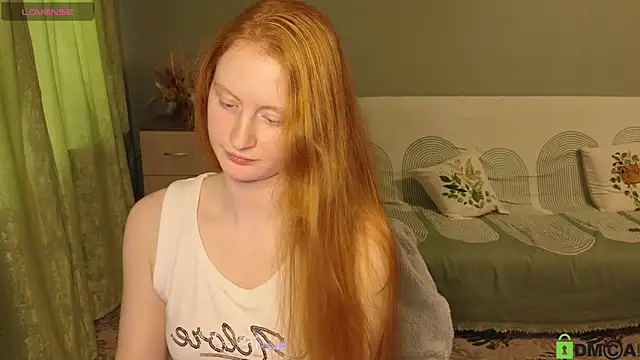 Snapshot of astoria_ross_ chatting on 05-26-26, 03:08 astoria ross online show from 05-26-26, 03:08