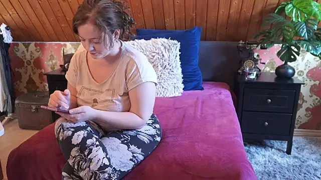 TessaWinter online show from 04-15-26, 02:35