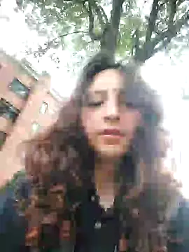 Snapshot of _Laary chatting on 12-18-24, 08:25 Laary online show from 12-18-24, 08:25