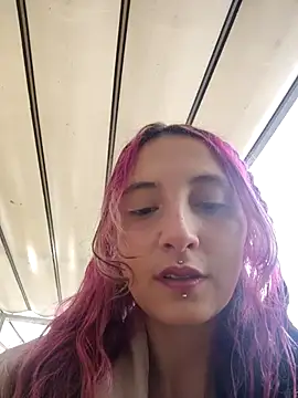 Snapshot of _Laary chatting on 09-14-25, 08:41 Laary online show from 09-14-25, 08:41