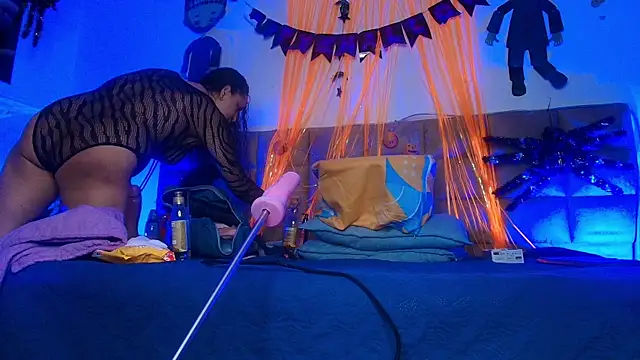 Snapshot of britanyy_ chatting on 10-16-25, 03:07 britanyy online show from 10-16-25, 03:07