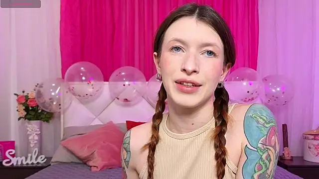 WildRedBerry online show from 02-10-26, 02:21