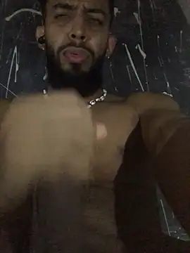 Snapshot of Alessandro__Rossi chatting on 01-07-25, 05:31 Alessandro Rossi online show from 01-07-25, 05:31