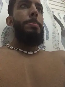 Snapshot of Alessandro__Rossi chatting on 02-06-25, 02:04 Alessandro Rossi online show from 02-06-25, 02:04