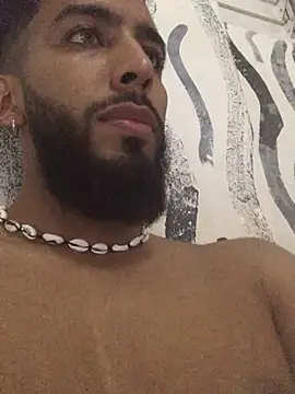 Snapshot of Alessandro__Rossi chatting on 02-13-25, 12:46 Alessandro Rossi online show from 02-13-25, 12:46