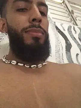 Snapshot of Alessandro__Rossi chatting on 02-13-25, 07:31 Alessandro Rossi online show from 02-13-25, 07:31