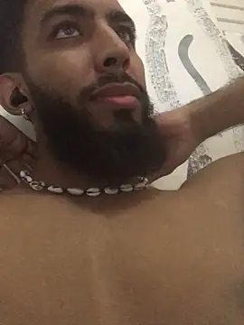 Snapshot of Alessandro__Rossi chatting on 02-20-25, 02:24 Alessandro Rossi online show from 02-20-25, 02:24