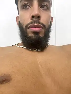 Snapshot of Alessandro__Rossi chatting on 10-23-25, 06:28 Alessandro Rossi online show from 10-23-25, 06:28