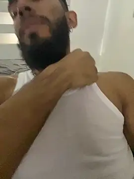 Snapshot of Alessandro__Rossi chatting on 11-22-25, 07:57 Alessandro Rossi online show from 11-22-25, 07:57