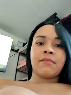 Snapshot of LindaGarcia22 chatting on 12-15-24, 08:36 LindaGarcia22 online show from 12-15-24, 08:36