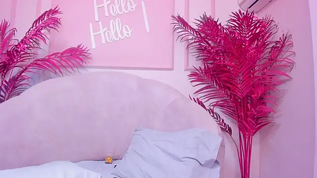 Natasharuso online show from 02-20-25, 11:42