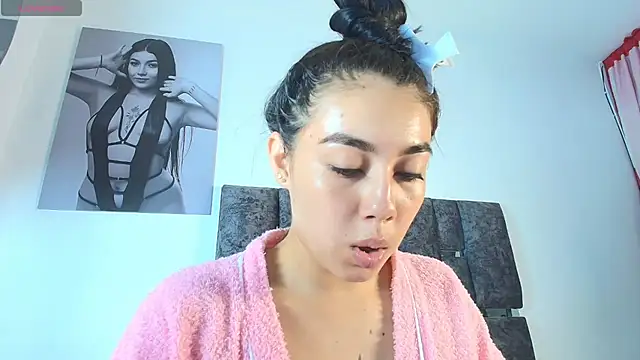 Snapshot of Natasharuso chatting on 07-09-26, 04:33 Natasharuso online show from 07-09-26, 04:33