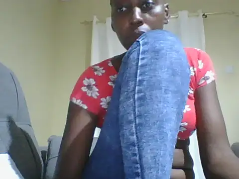 Snapshot of Dizzydose chatting on 10-07-25, 06:05 Dizzydose online show from 10-07-25, 06:05