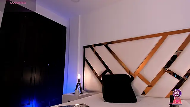 Aron cruz online show from 03-05-26, 01:18