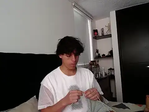 Santiago kiler online show from 01-17-25, 04:26