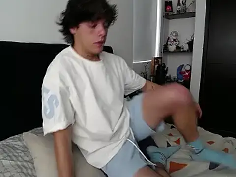 Santiago kiler online show from 02-16-25, 04:53