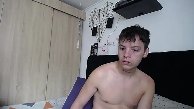 Santiago kiler online show from 09-14-25, 02:27