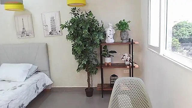 Sassy--Girl online show from 01-07-25, 06:24