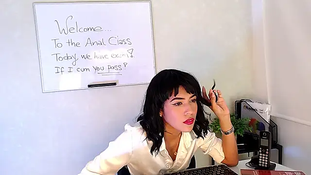 Sassy--Girl online show from 01-17-25, 07:49