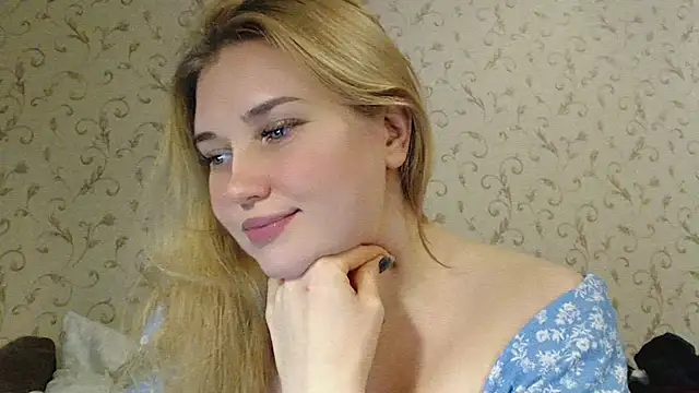 Snapshot of mmmPinUpGirl chatting on 01-19-25, 01:53 mmmPinUpGirl online show from 01-19-25, 01:53