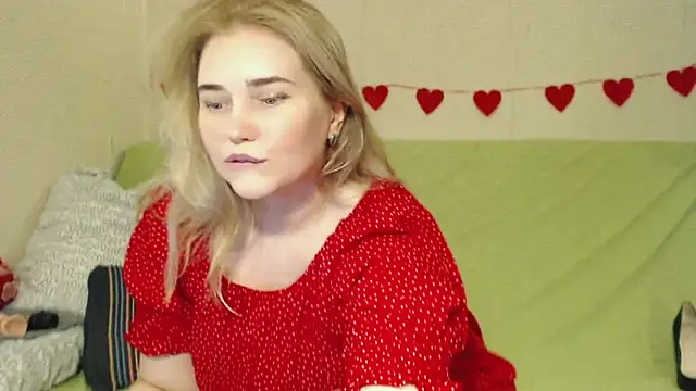 Snapshot of mmmPinUpGirl chatting on 05-09-26, 03:50 mmmPinUpGirl online show from 05-09-26, 03:50